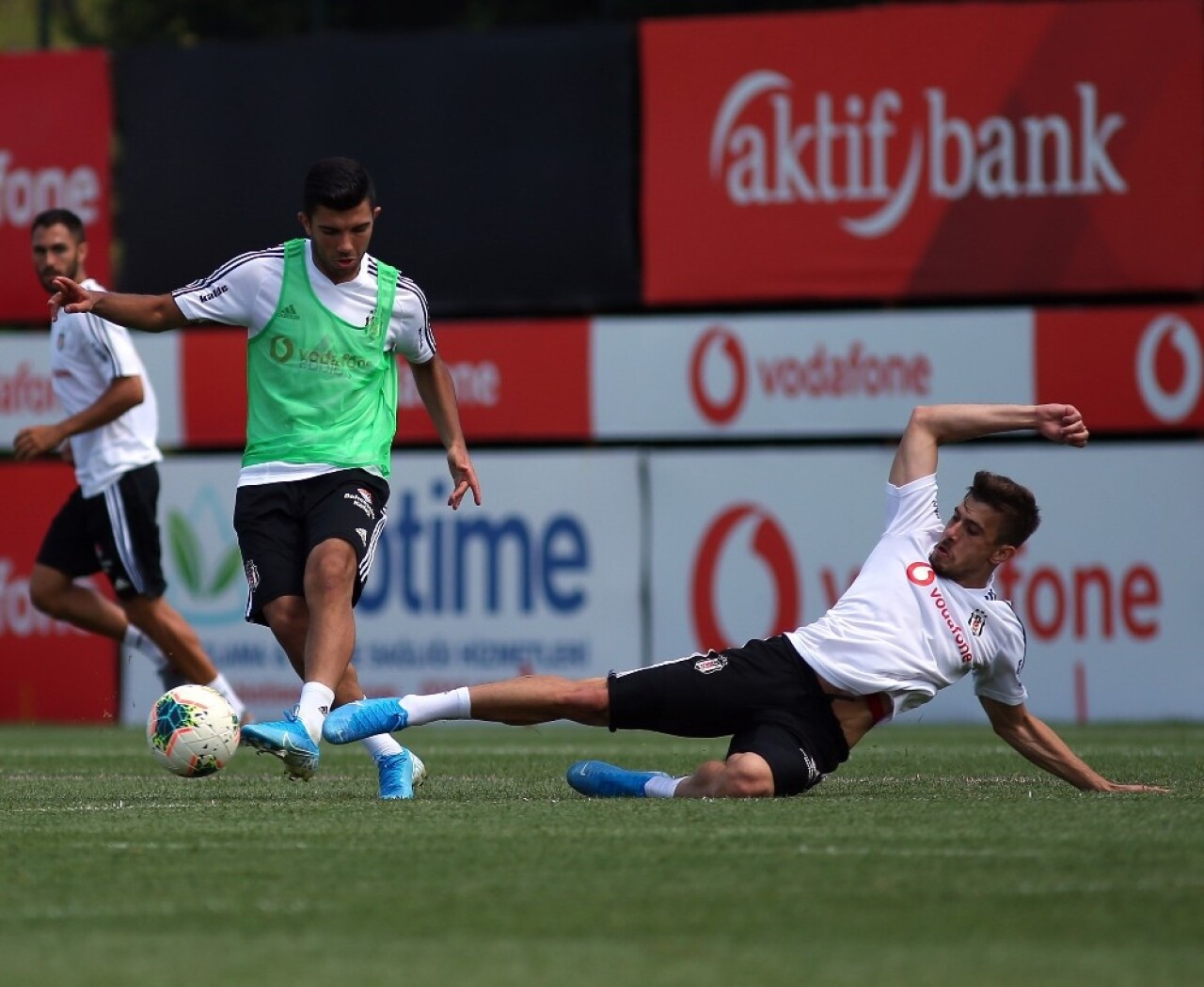 Beşiktaş, Göztepe hazırlıklarını sürdürdü