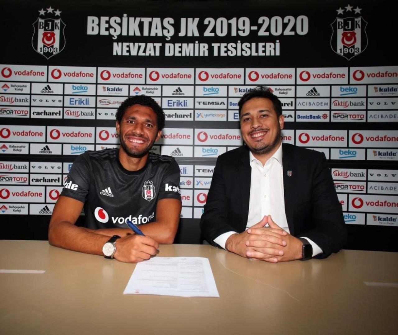 Beşiktaş, Mohamed Elneny’i açıkladı