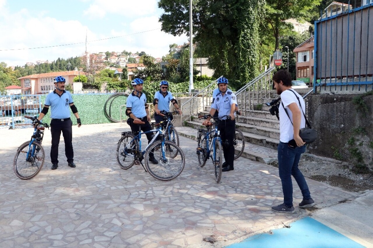 Beykoz sahillerinde bisikletli zabıtalar iş başında