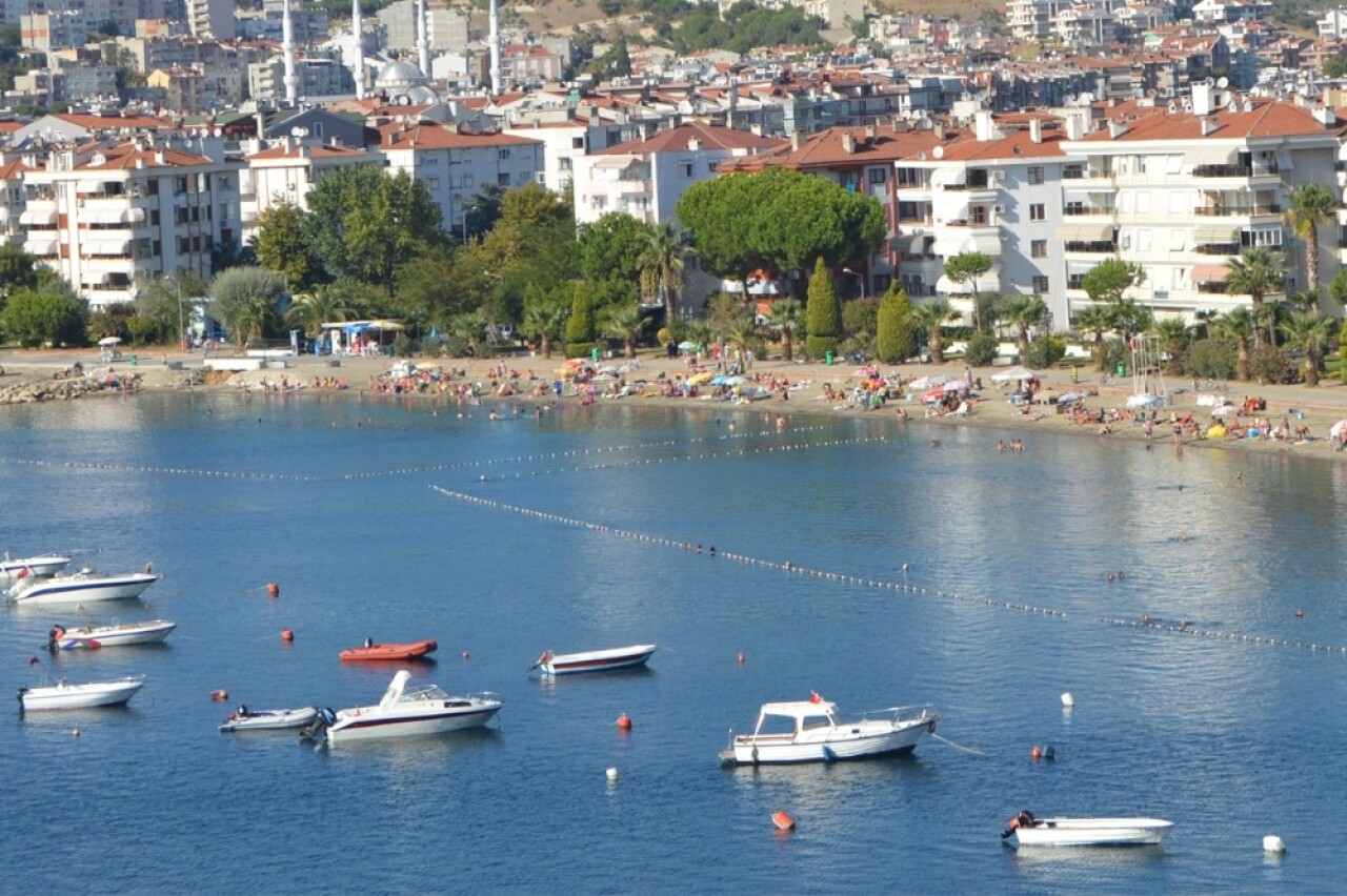 Erdek bayrama hazır