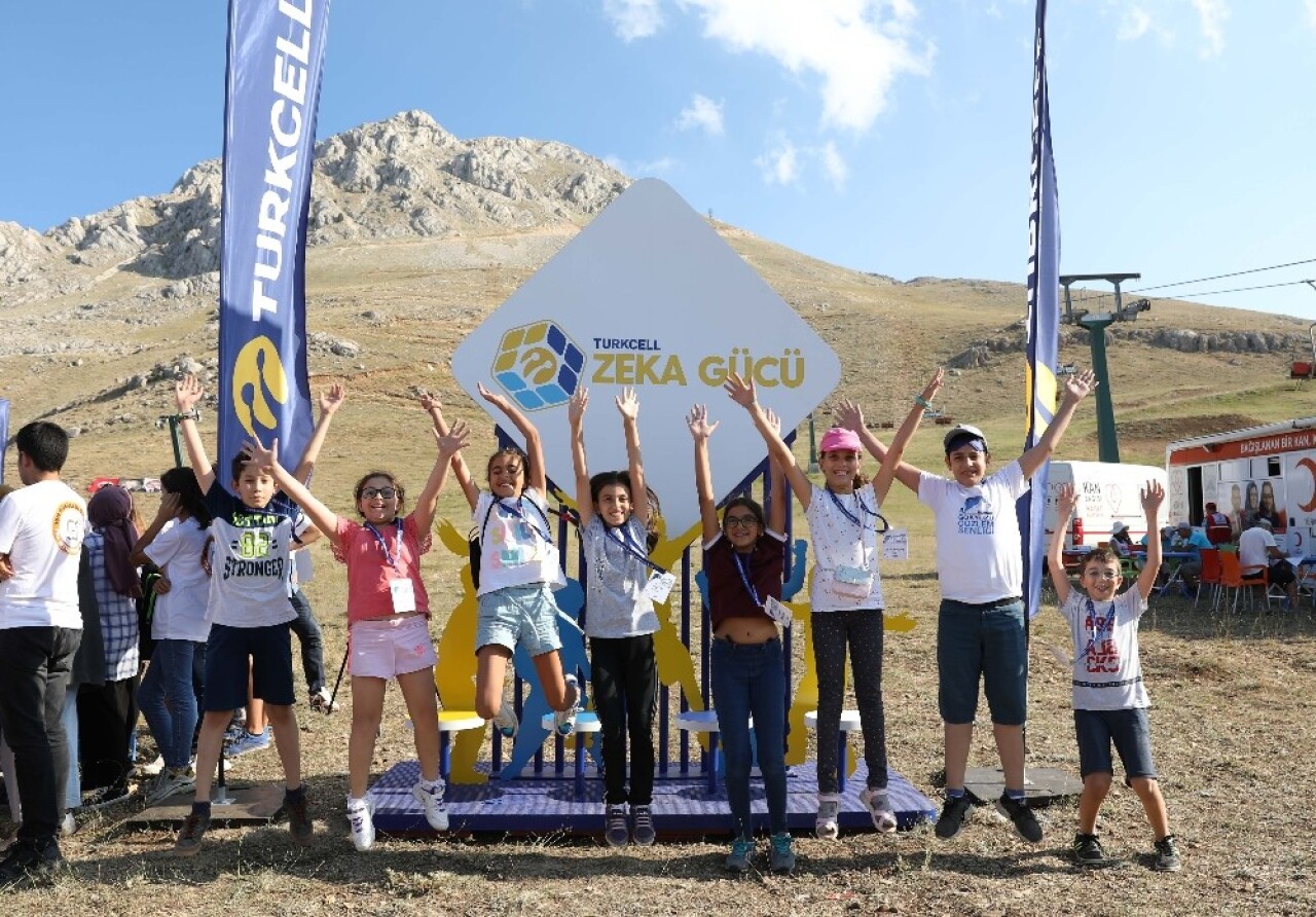 Geleceğin bilim insanları Gökyüzü Şenliği’nde uzayı keşfetti