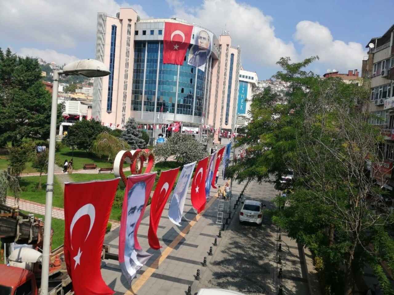 İzmit, 30 Ağustos Zafer Bayramı için hazırlanıyor