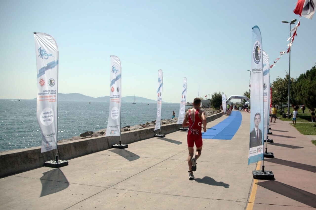 Kartal Belediyesi Triatlon Balkan Şampiyonası’na ev sahipliği yaptı