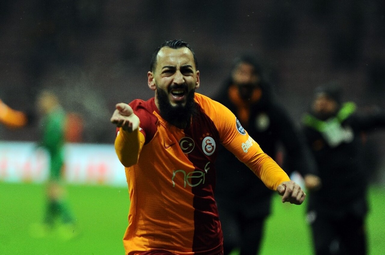 Kostas Mitroglou, 295 dakika süre aldı ve 2 gol, 1 asistle oynadı