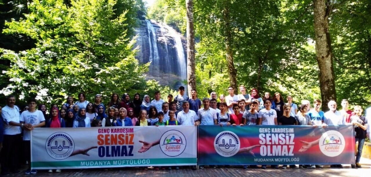 Mudanya’nın genç hafızları Suuçtu şelalesinde