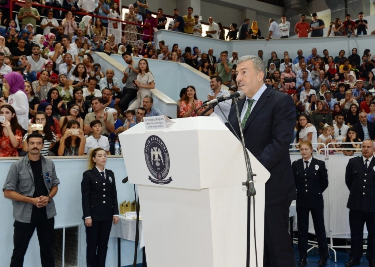 Mustafa Çalışkan’dan genç polislere Hz. Ömer (r.a.) nasihatı