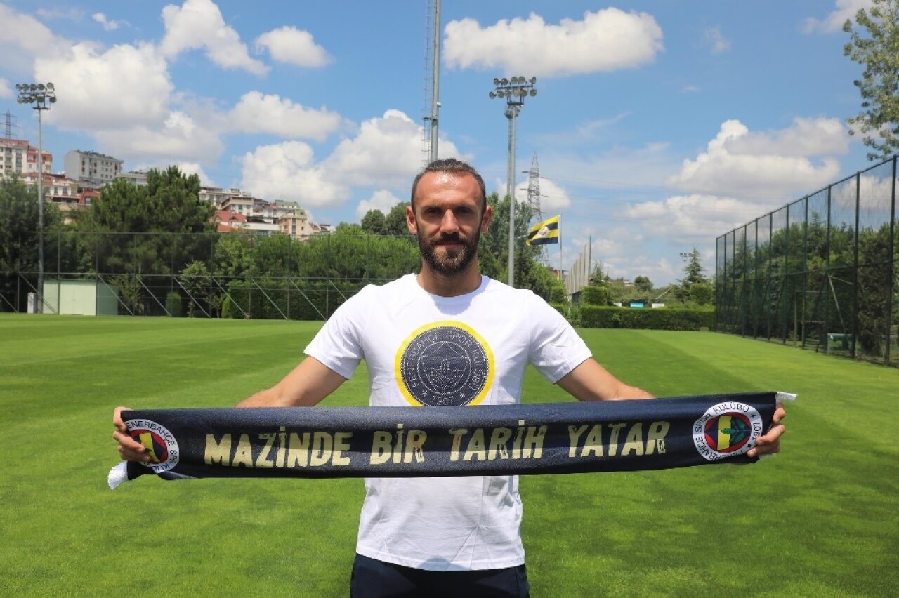 Vedat Muriqi: "Annem sayesinde futbolcu, dedem sayesinde Fenerbahçeli oldum"