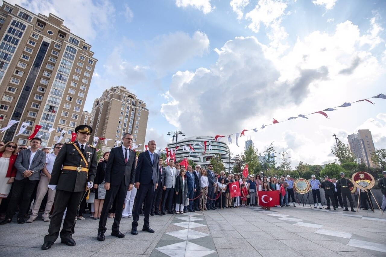 Zafer Bayramı Ataşehir’de kutlandı