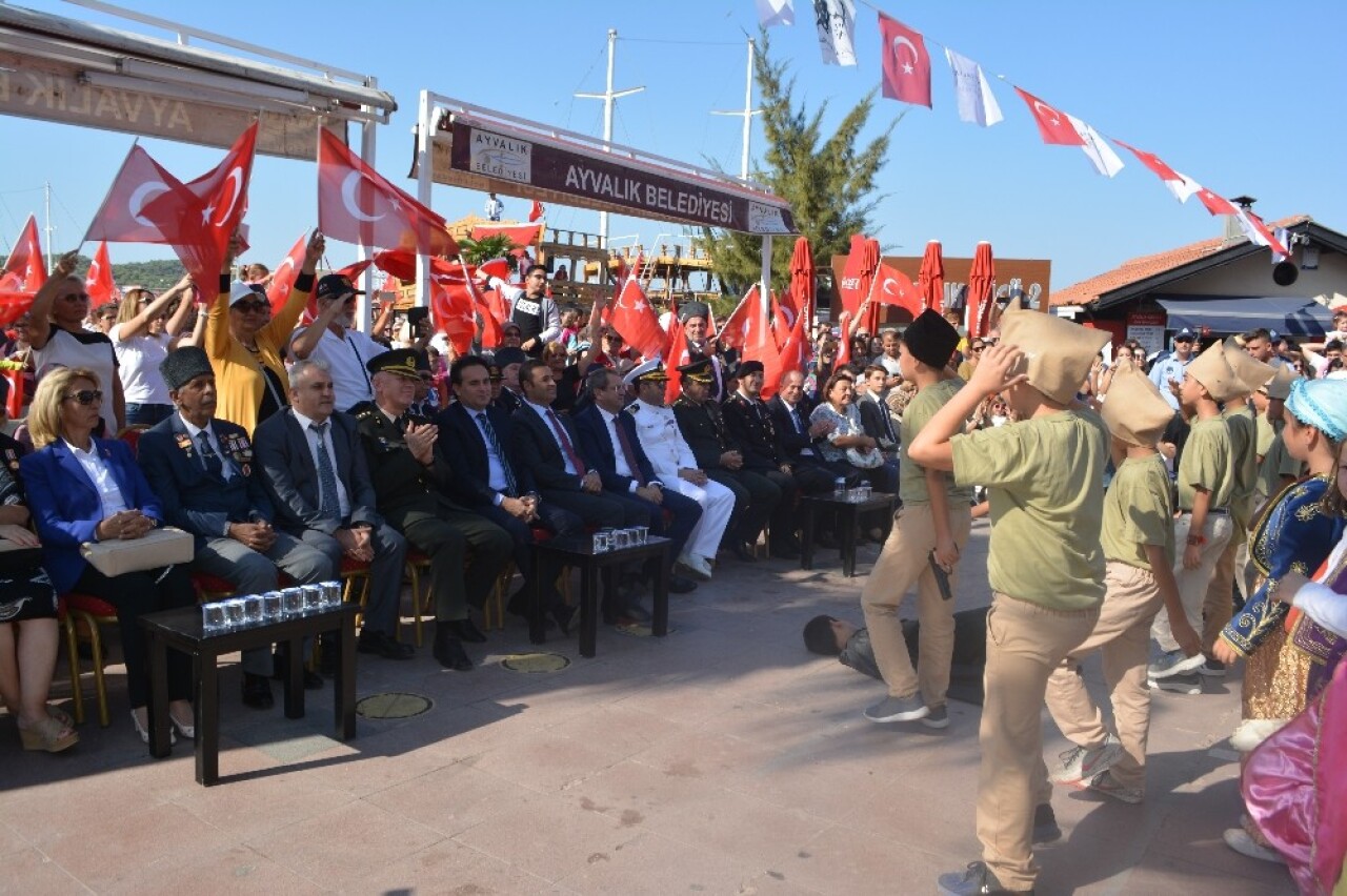 Ayvalık’ın düşman işgalinden kurtuluşunun 97. yıl dönümü coşkuyla kutlandı