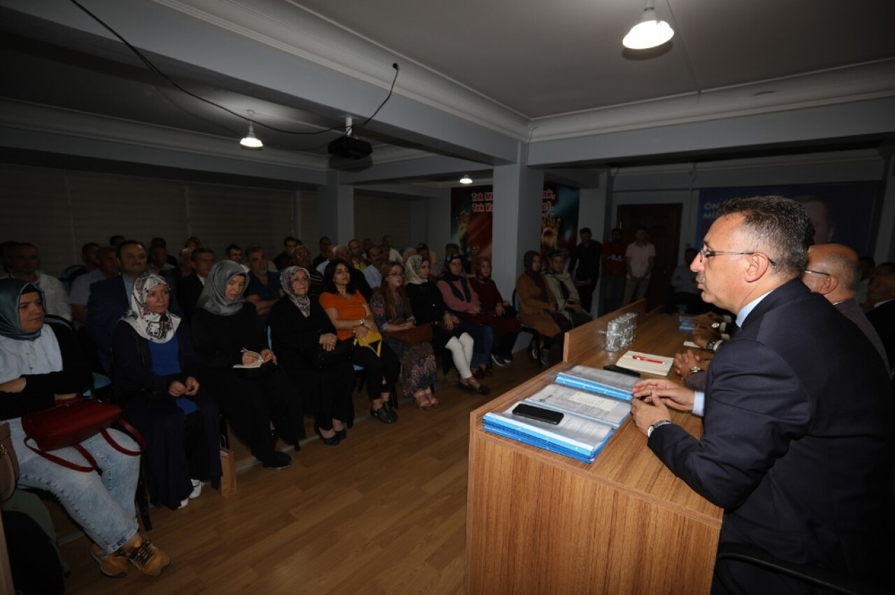 Başkan Işıksu, mahalle başkanları toplantısına katıldı