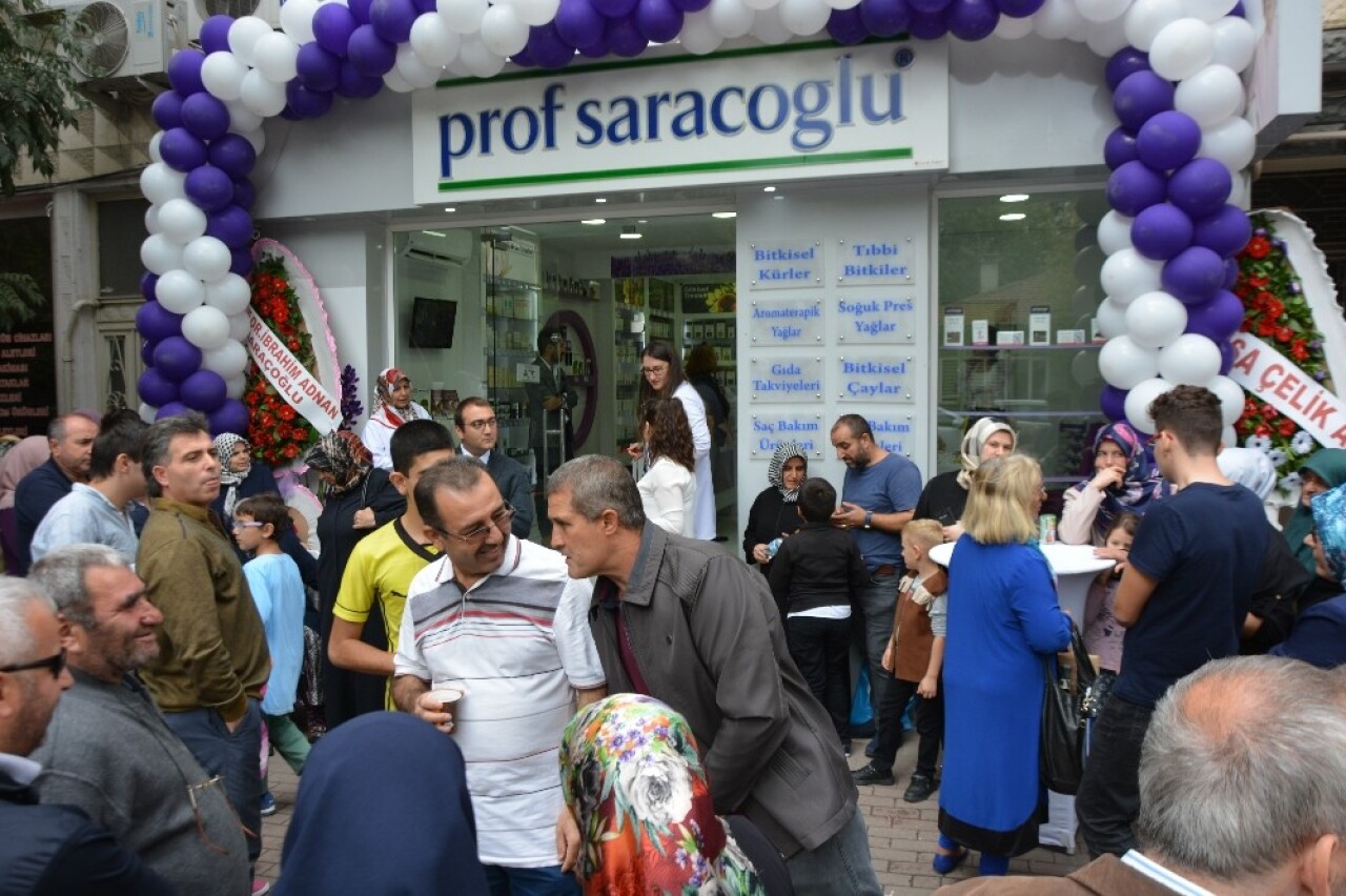 Bursa’da Saraçoğlu izdihamı