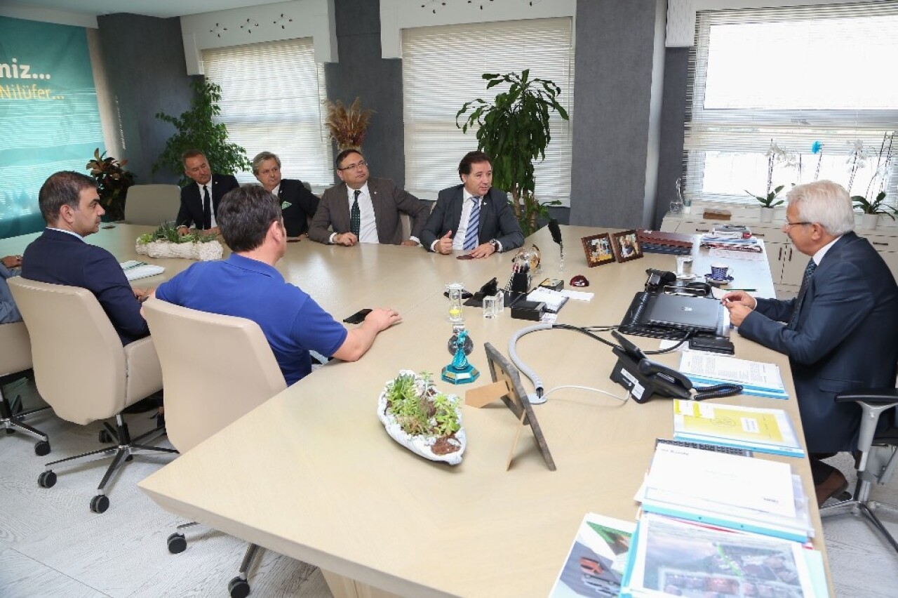 Bursaspor yönetiminden Başkan Erdem’e ziyaret