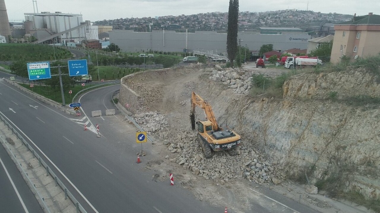 Eynerce Kavşağı ile Yavuz Sultan Selim Caddesi birleşiyor