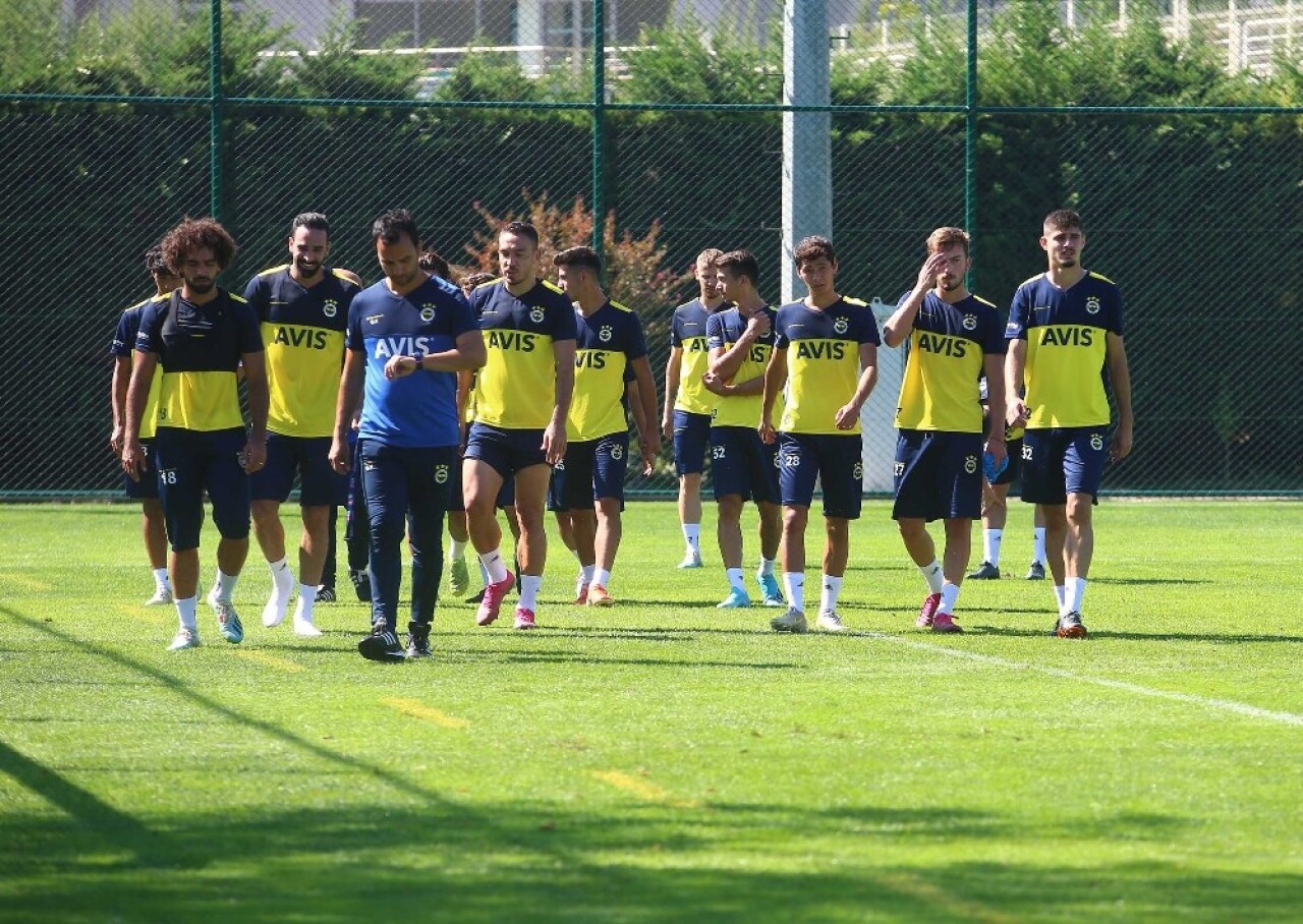 Fenerbahçe, Antalyaspor hazırlıklarına başladı