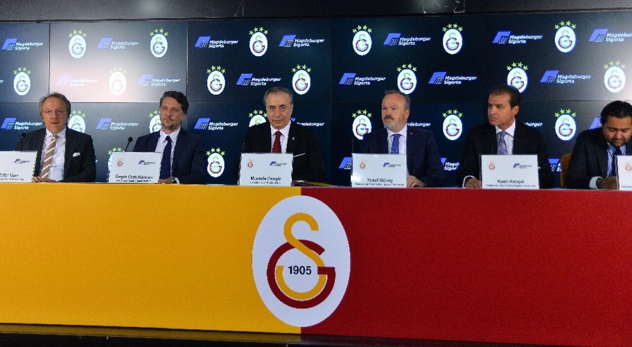 Galatasaray Futbol Takımı’nın forma kol sponsoru Magdeburger Sigorta oldu