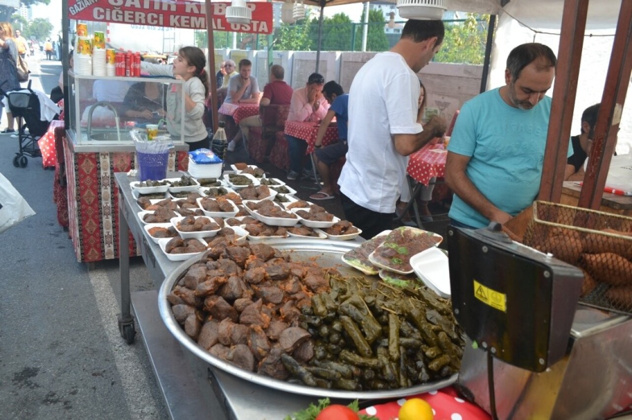 Gaziantep Yiyecekleri Şenliği’nde 100 bin porsiyon kebap pişecek