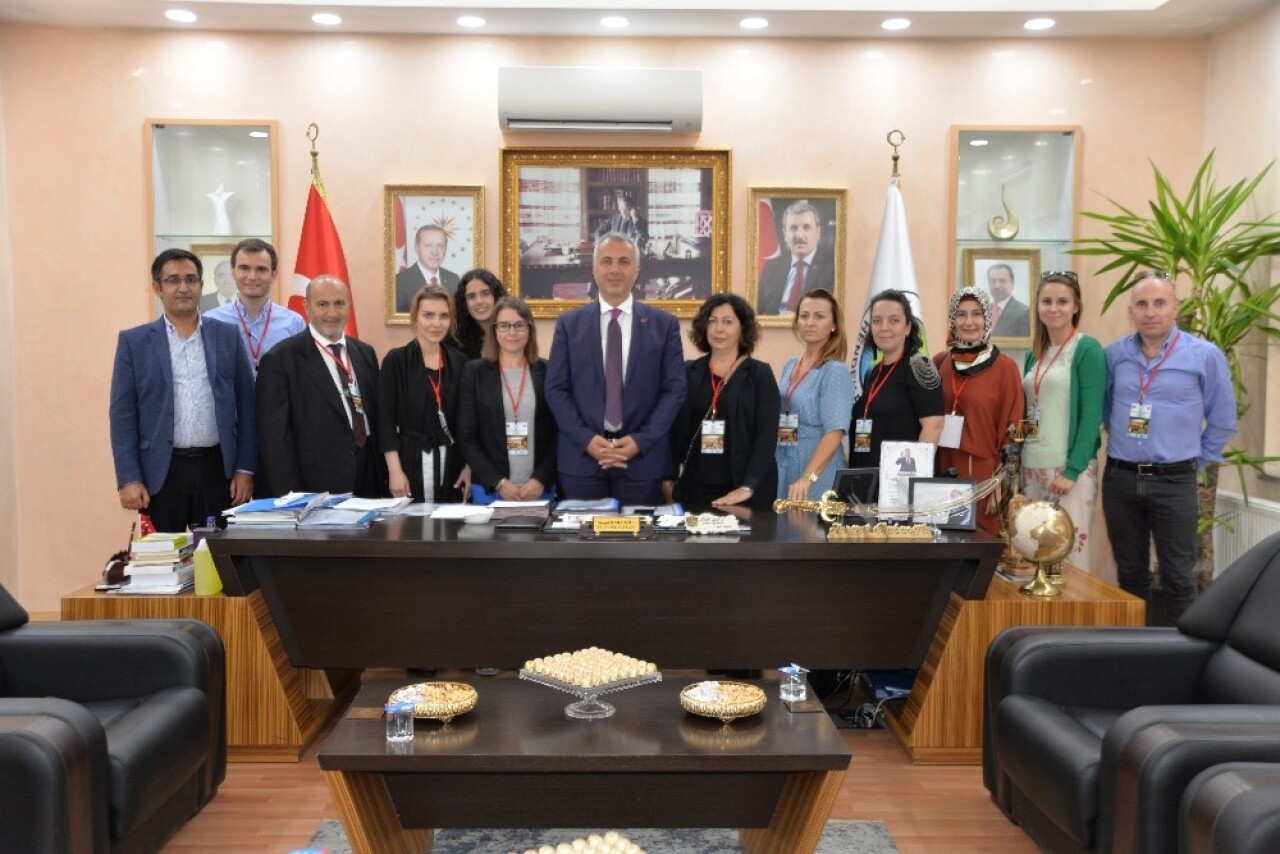 Hendek Belediyesi’nden eğitim projelerine tam destek