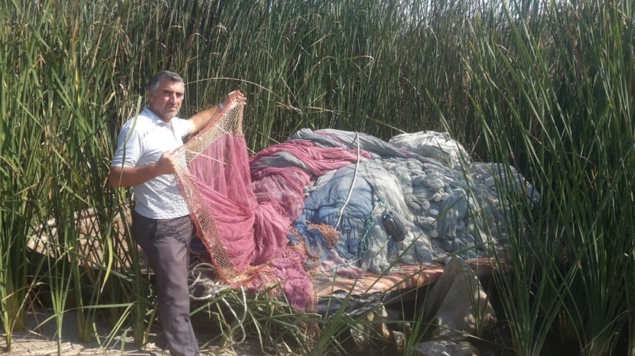 Hırsızlar 60 bin TL değerinde 300 metrelik balık ağının kurşunlarını çaldı