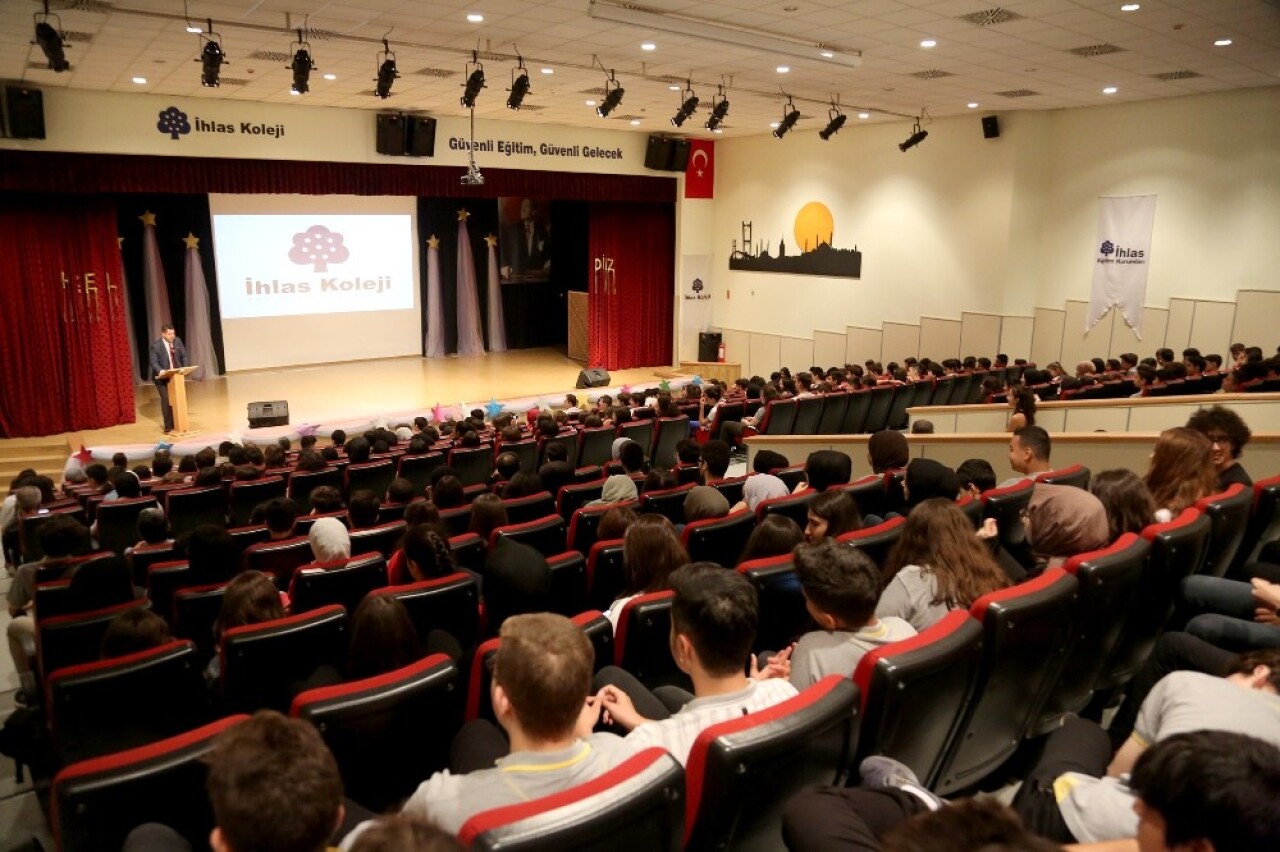 İhlas Kolejinde yeni eğitim yılının ilk zili çaldı