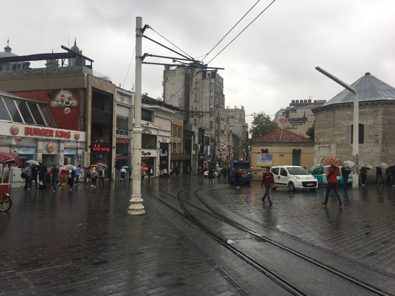 İstanbul’da beklenen yağış başladı