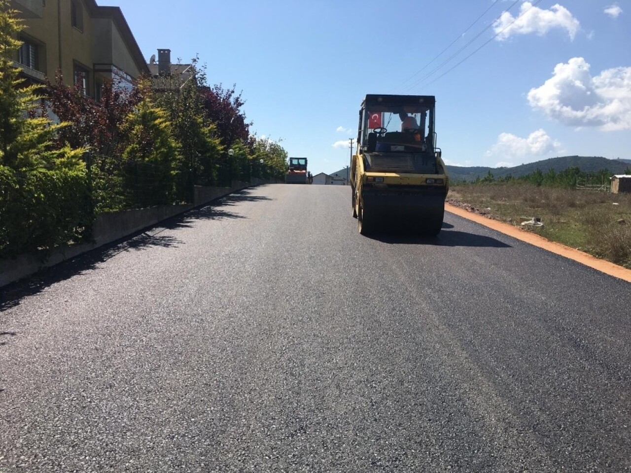 İzmit Belediyesi’nden asfalt seferberliği