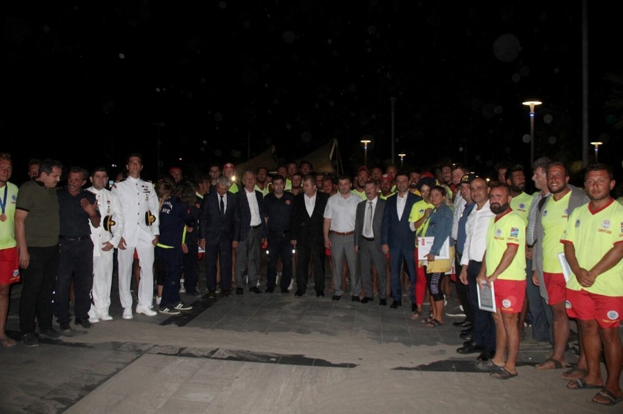 Karadeniz sahillerindeki cankurtaranlar görevlerini tamamladı
