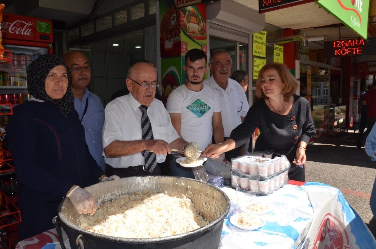 Menderes, Zorlu ve Polatkan dualarla anıldı