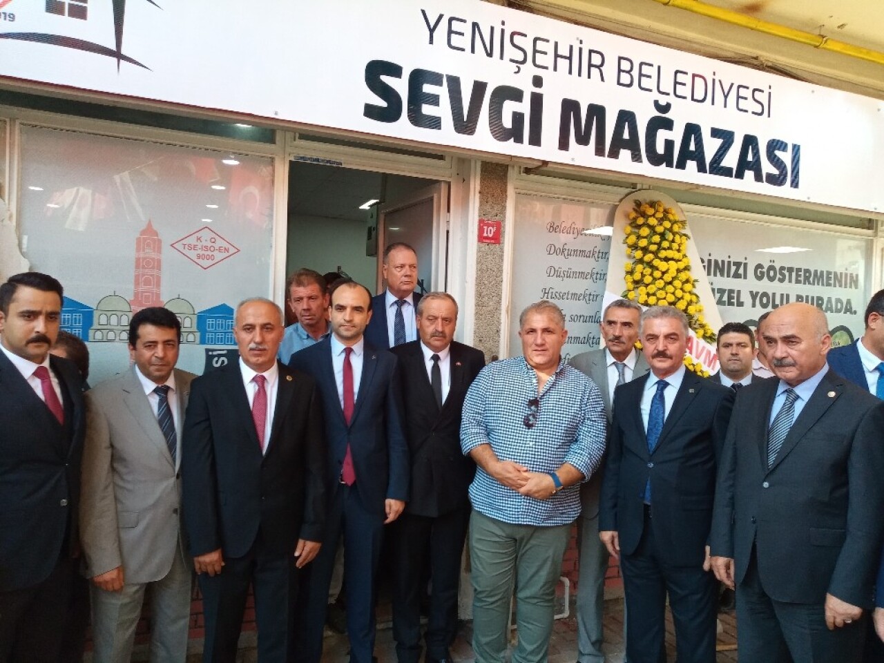 MHP Yenişehir İlçe Teşkilatı yeni binanın açılışında bir araya geldi