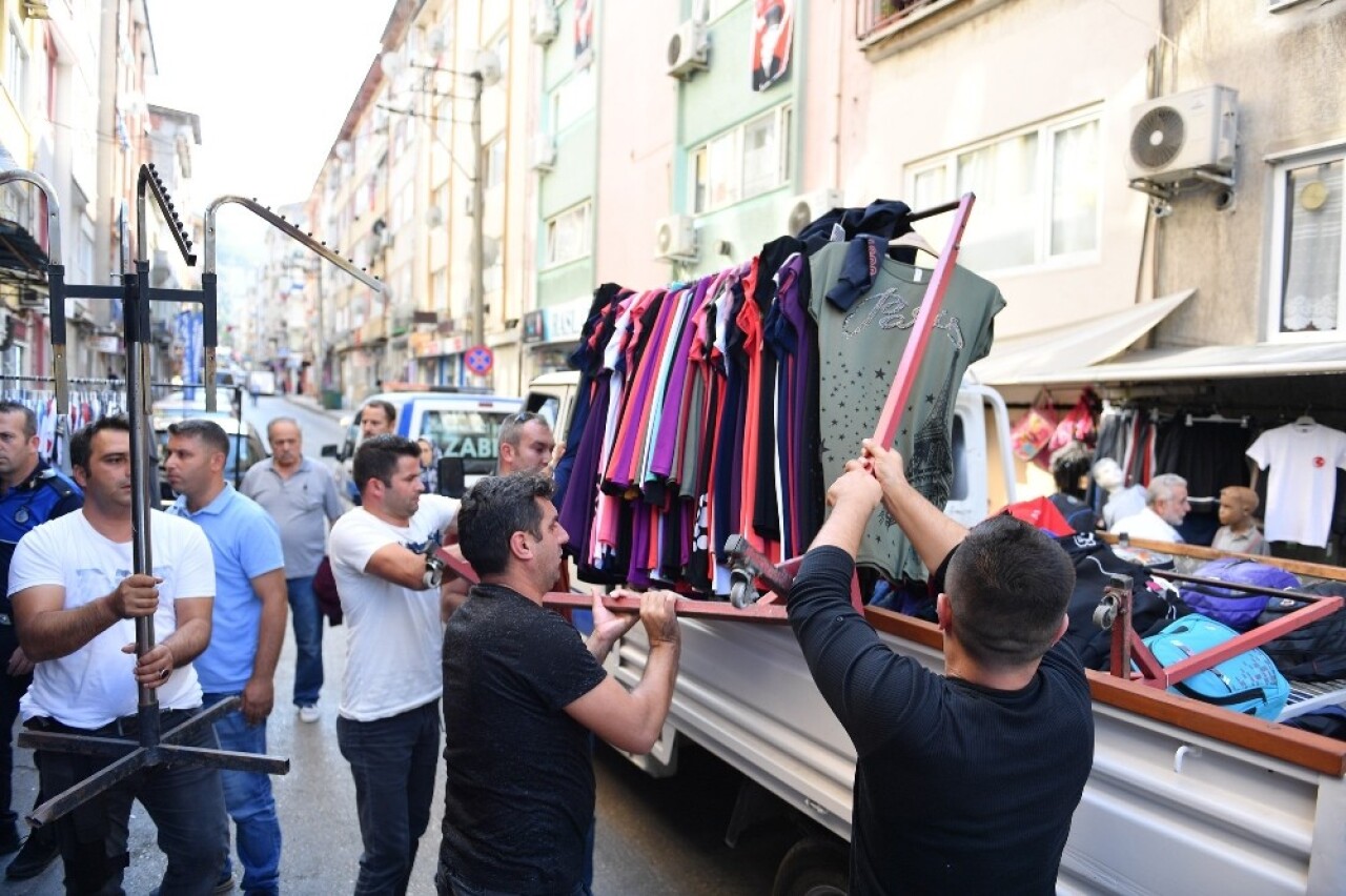 Osmangazi’de kaldırım işgaline izin yok