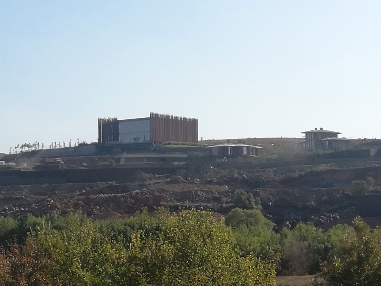(Özel haber) Riva’da inşaat devam ediyor
