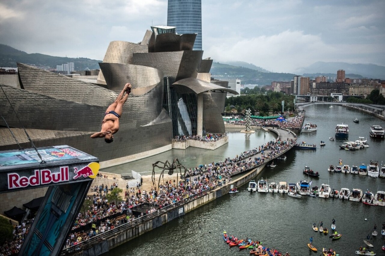 Red Bull Cliff Diving’de son durak Bilbao