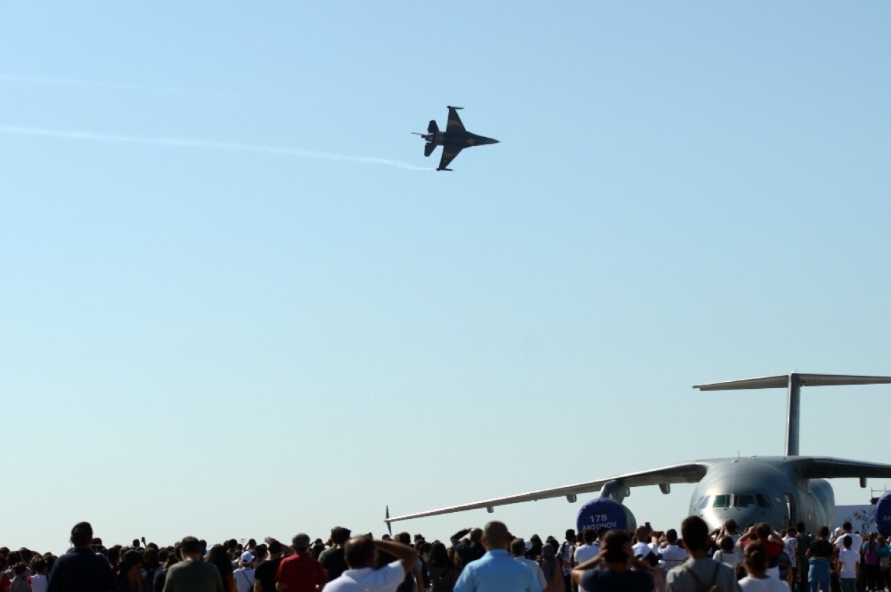 SoloTürk ve SU-35 TEKNOFEST’te nefes kesti