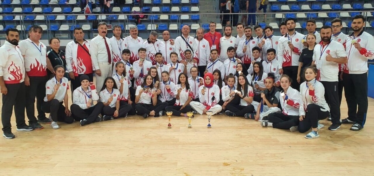 Taekwondo Milli Takımı, Bulgaristan’da 31 madalya kazandı