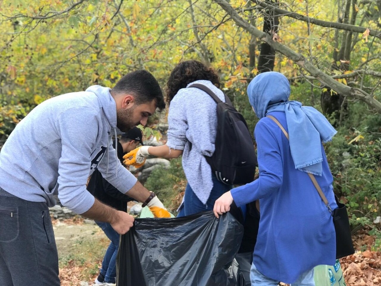 Yıldırımlı gönüllülerden Dünya Temizlik Gününe destek