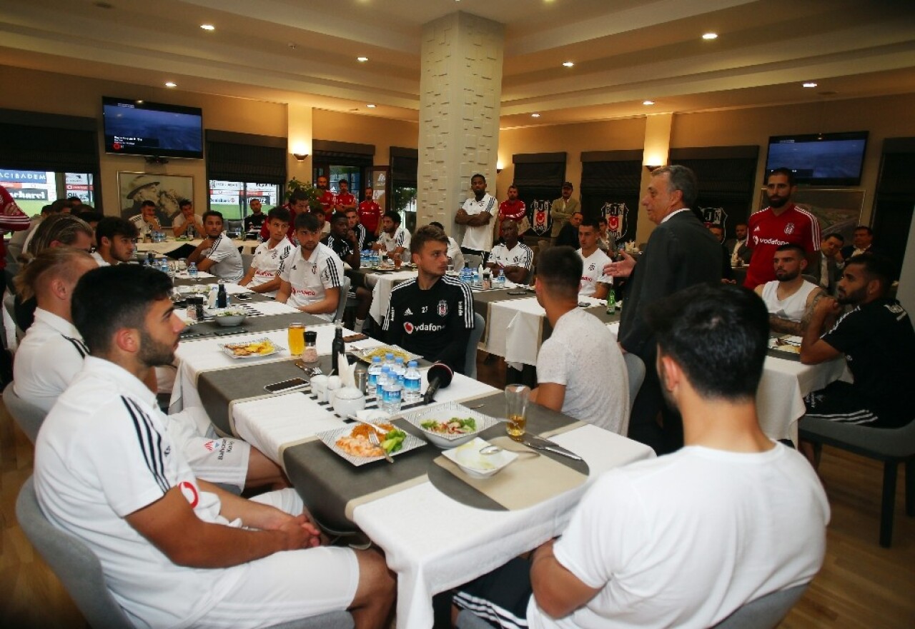 Ahmet Nur Çebi’den Beşiktaş Futbol Takımı’na: “Size yalan söylemeyeceğim”