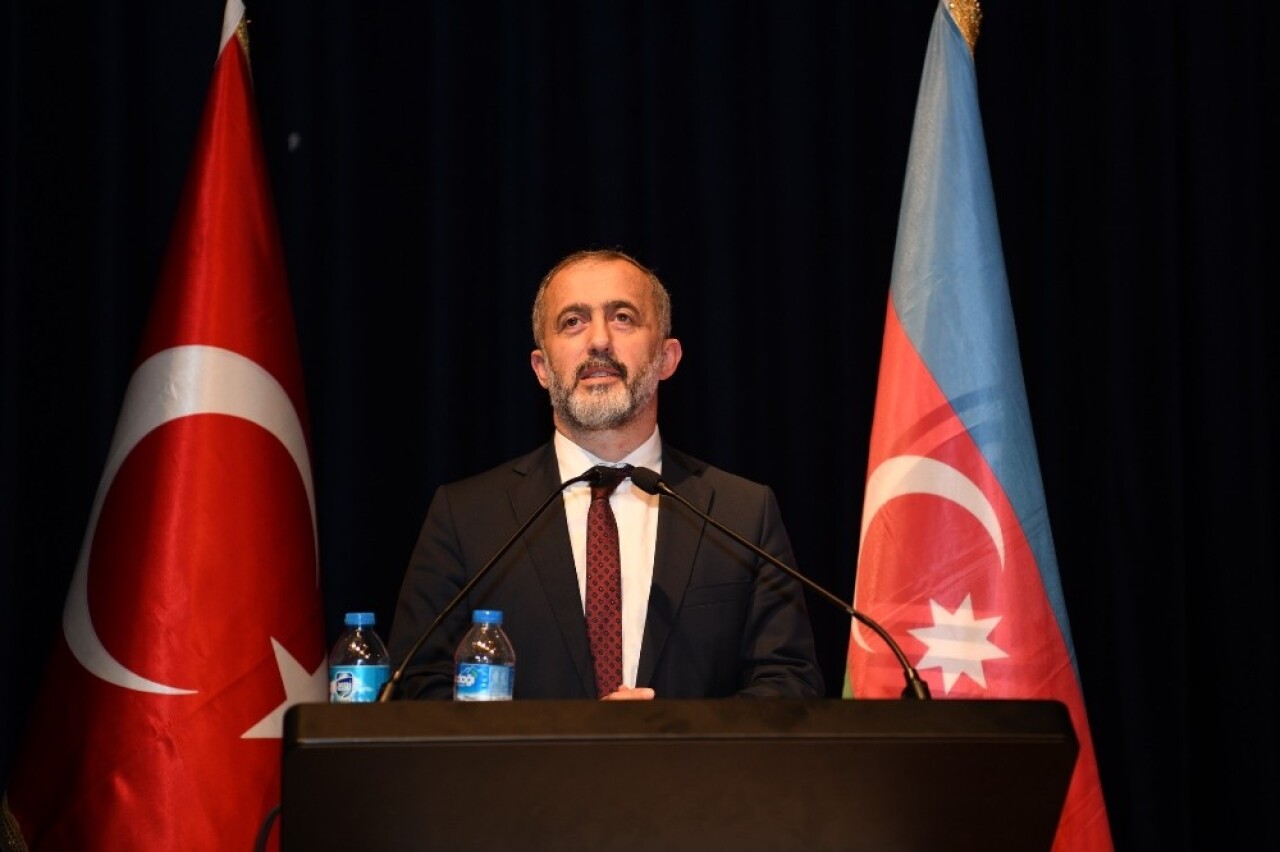 Azerbaycan bayrak günü SAÜ’de kutlandı