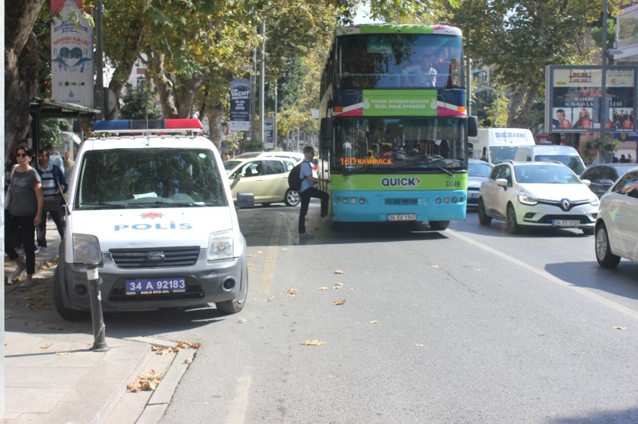 Bağdat Caddesi’nde yaya geçidi nöbeti