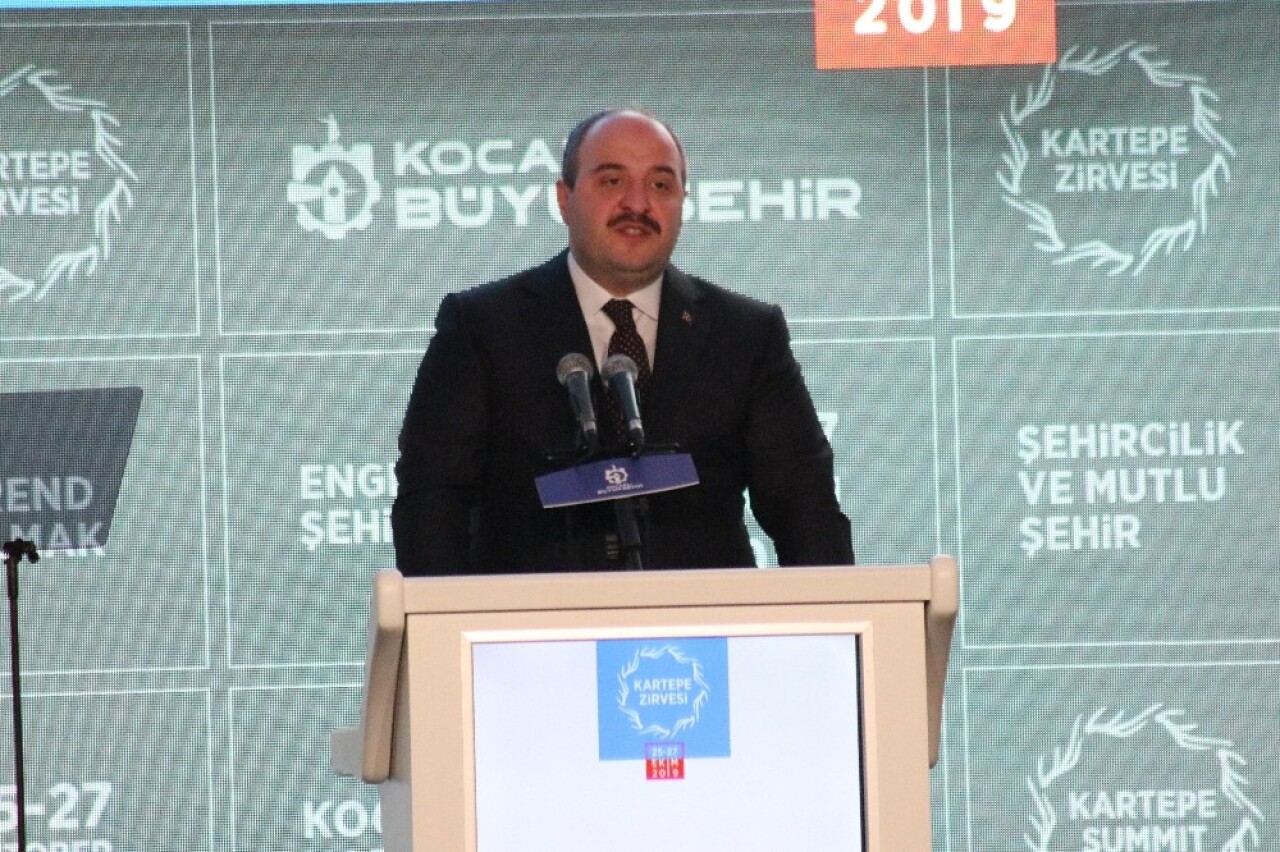 Bakan Varank’tan teknolojiyi kötüleyen tanıtım filmine tepki