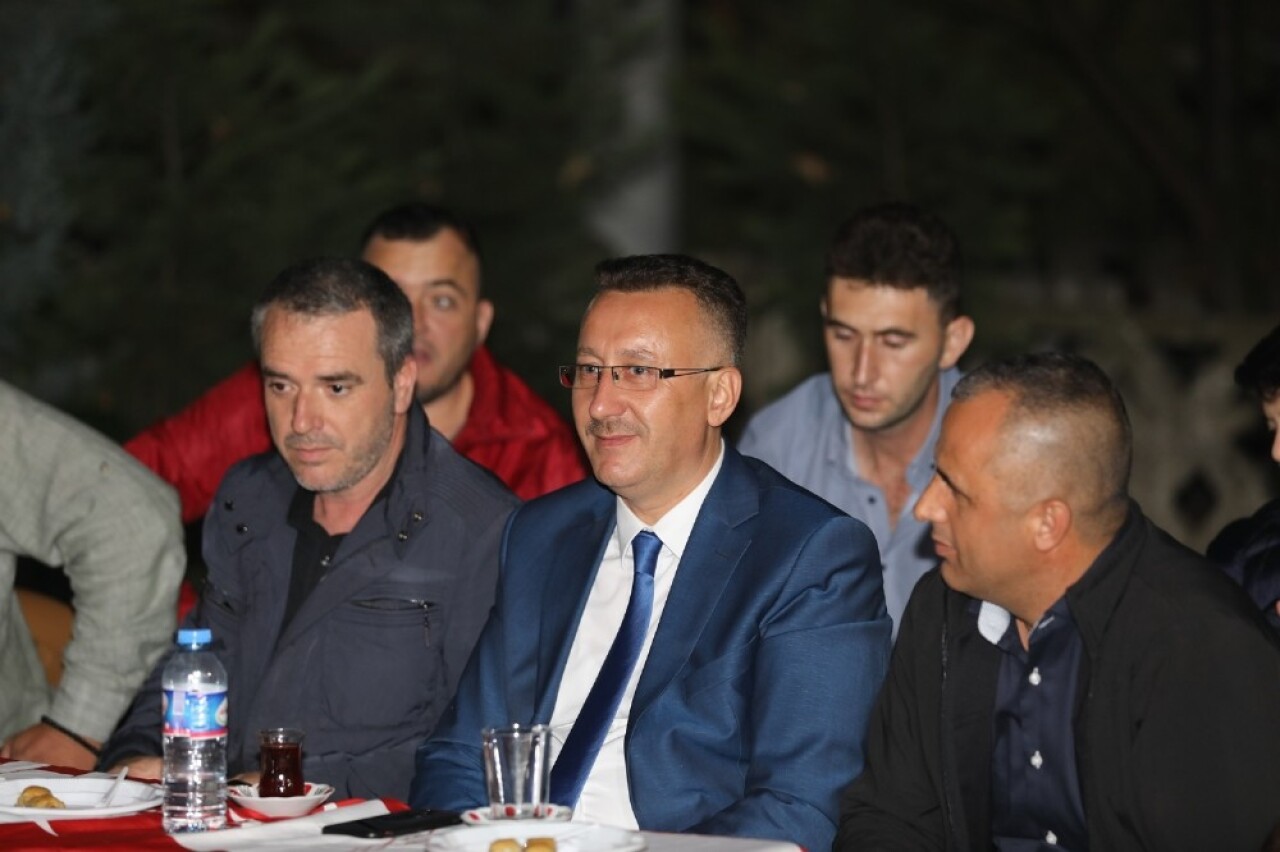 Başkan Işıksu, Arnavutluların dayanışma toplantısına katıldı