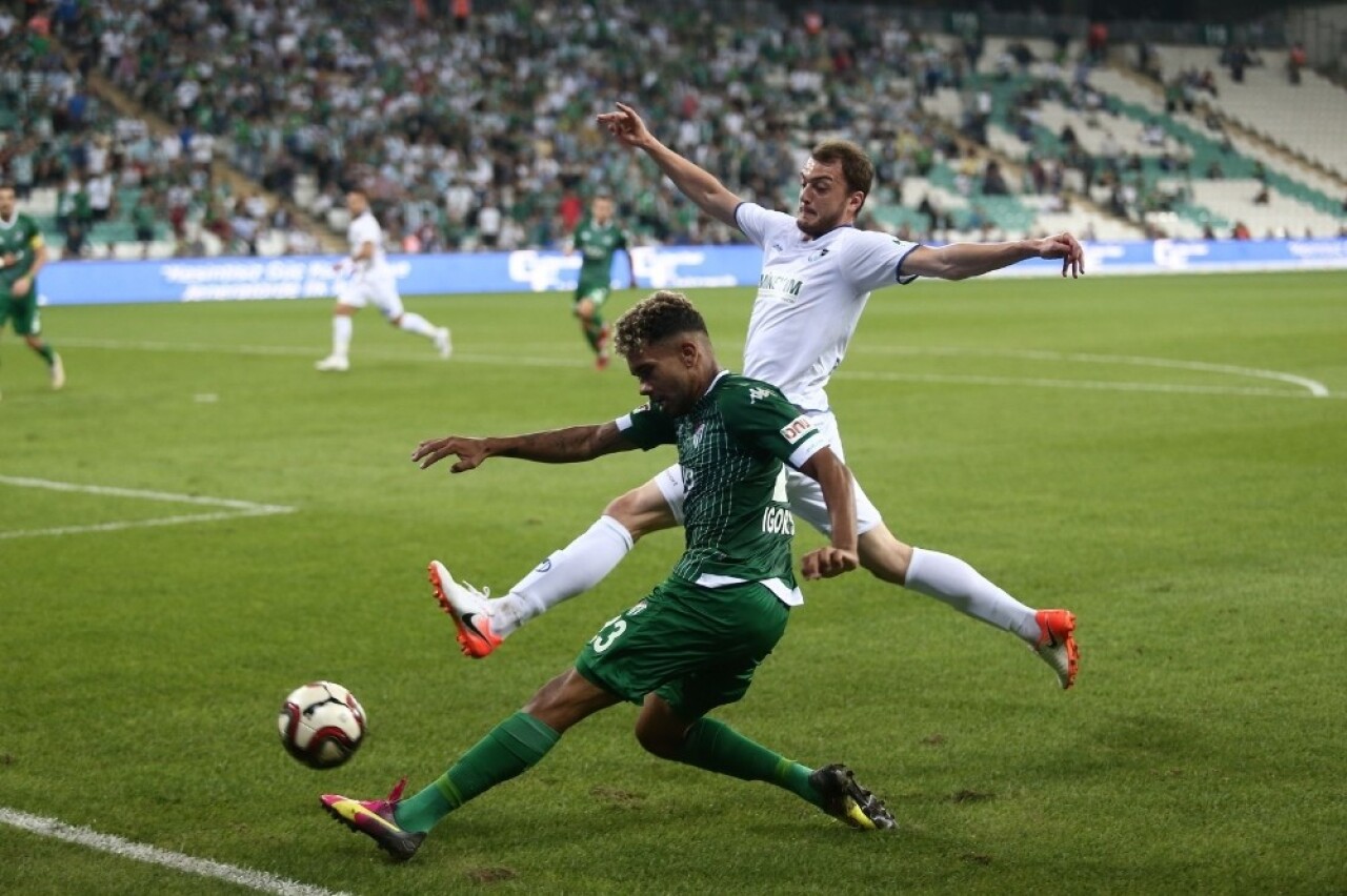 Bursaspor deplasmanlarda kayıp