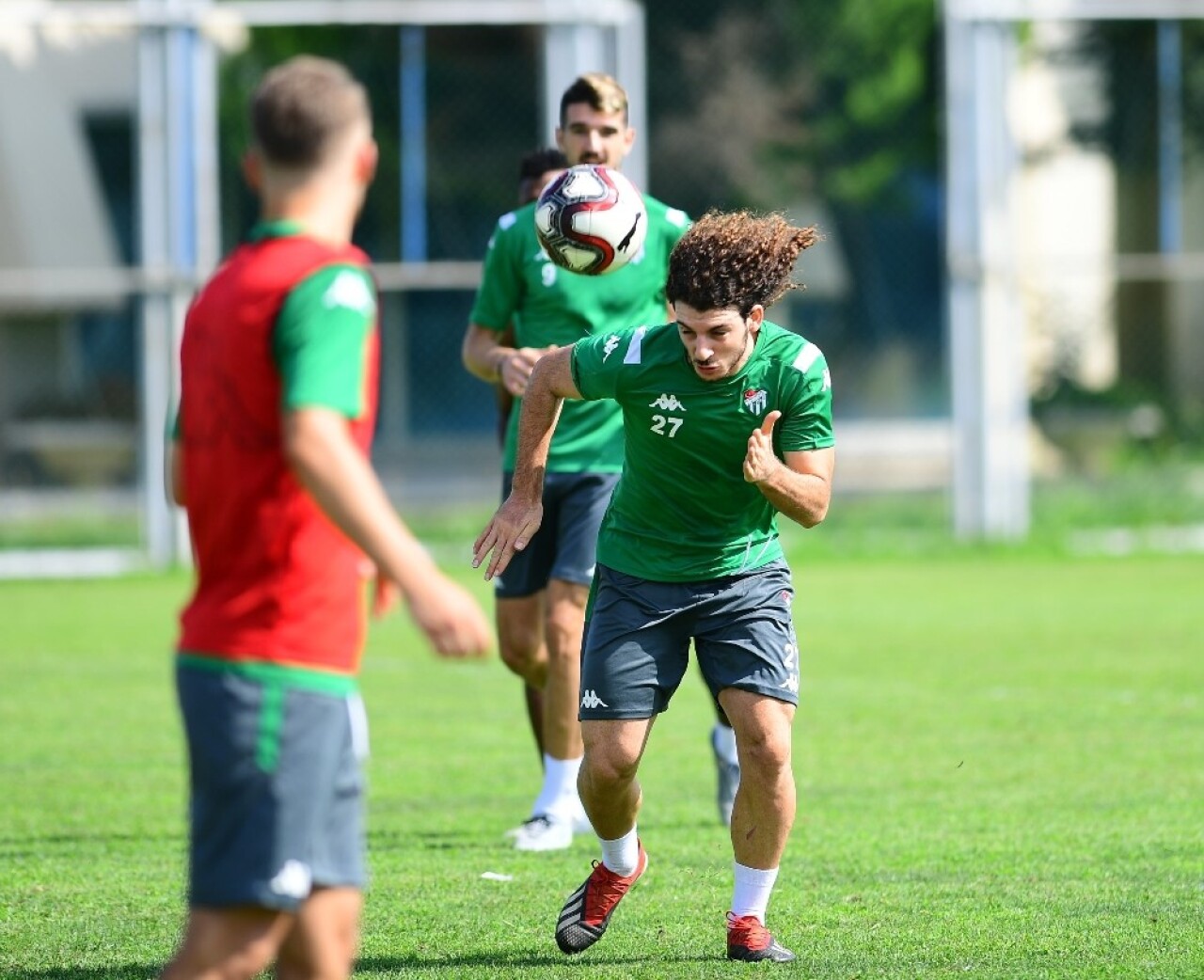 Bursaspor’da çifte imza