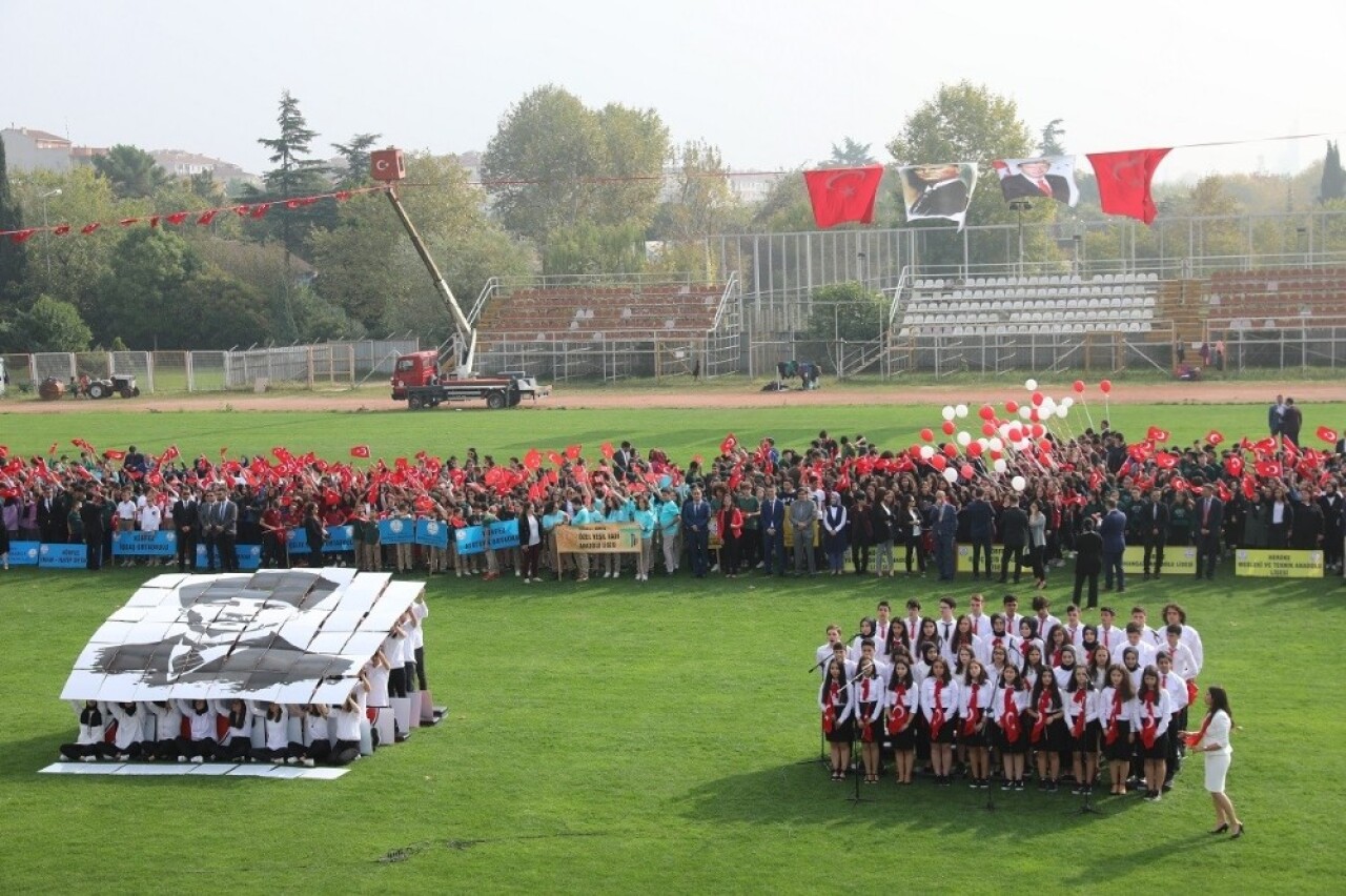 Cumhuriyet coşkusu Kocaeli’de renkli görüntülere sahne oldu