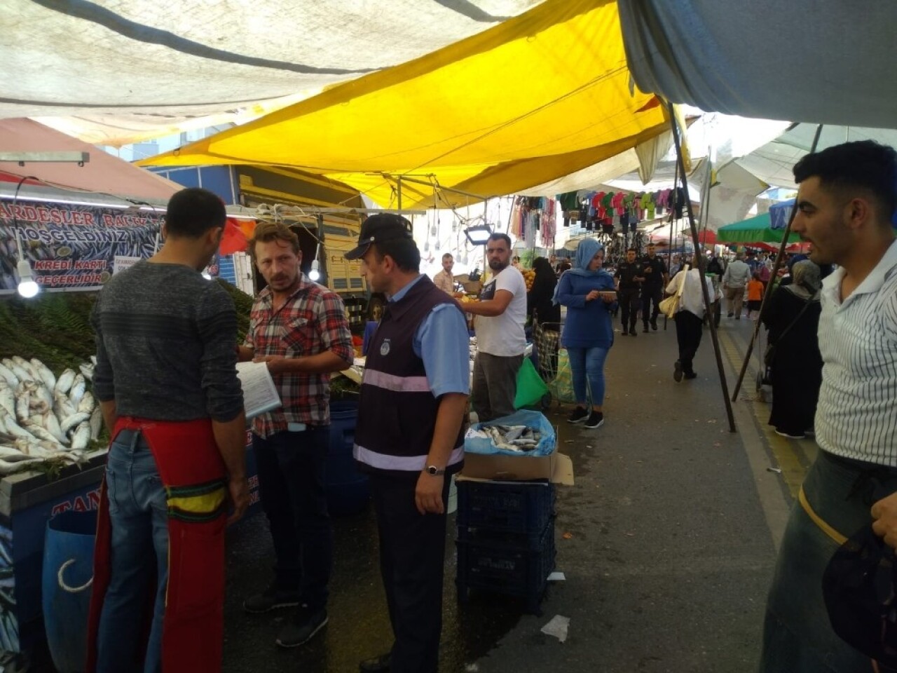 Darıca’da balık tezgahları denetlendi