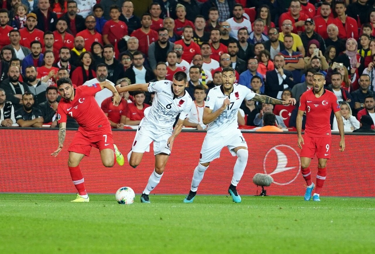 EURO 2020 Elemeleri: Türkiye: 0 - Arnavutluk: 0 (İlk yarı)