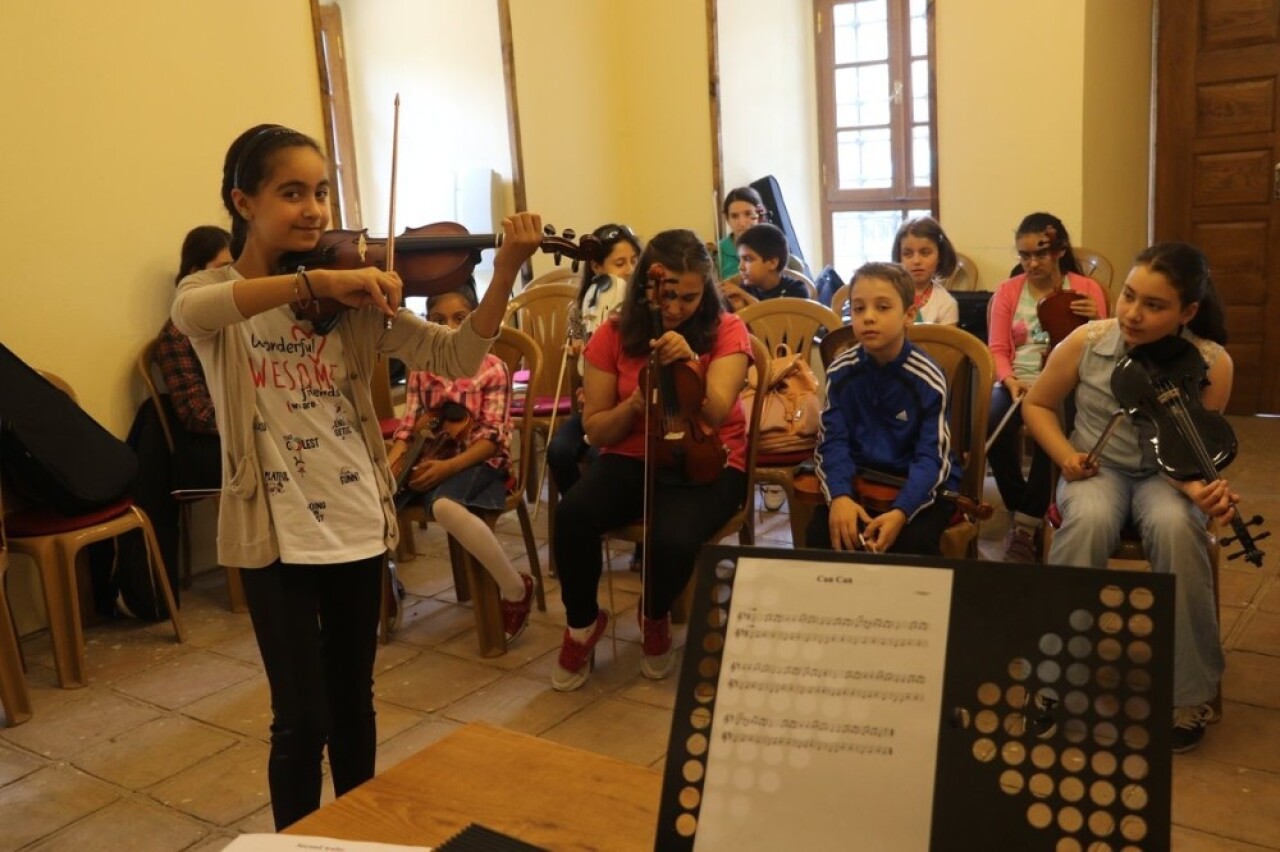 Eyüpsultan Belediyesi’nin Kültür Sanat Kurslarına yoğun ilgi