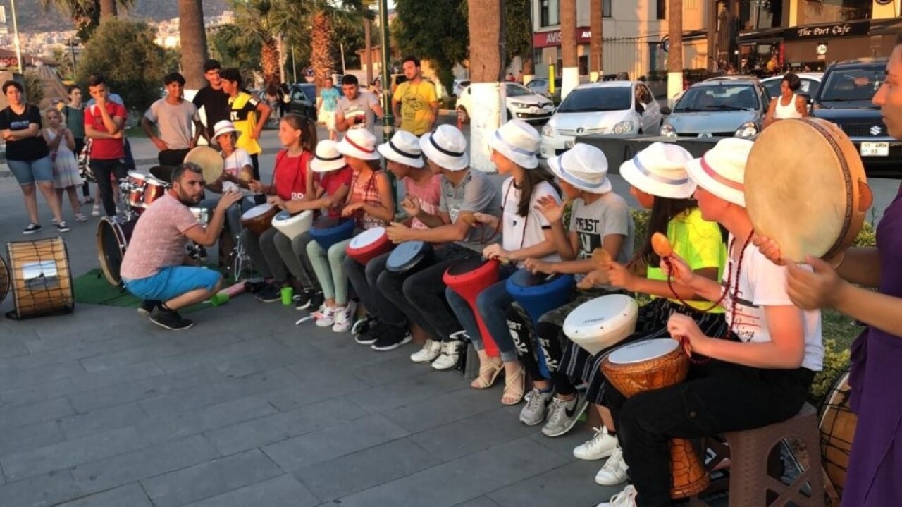 “Hayatın Ritmini Yakala” 592. Konserini Paris’te verecek