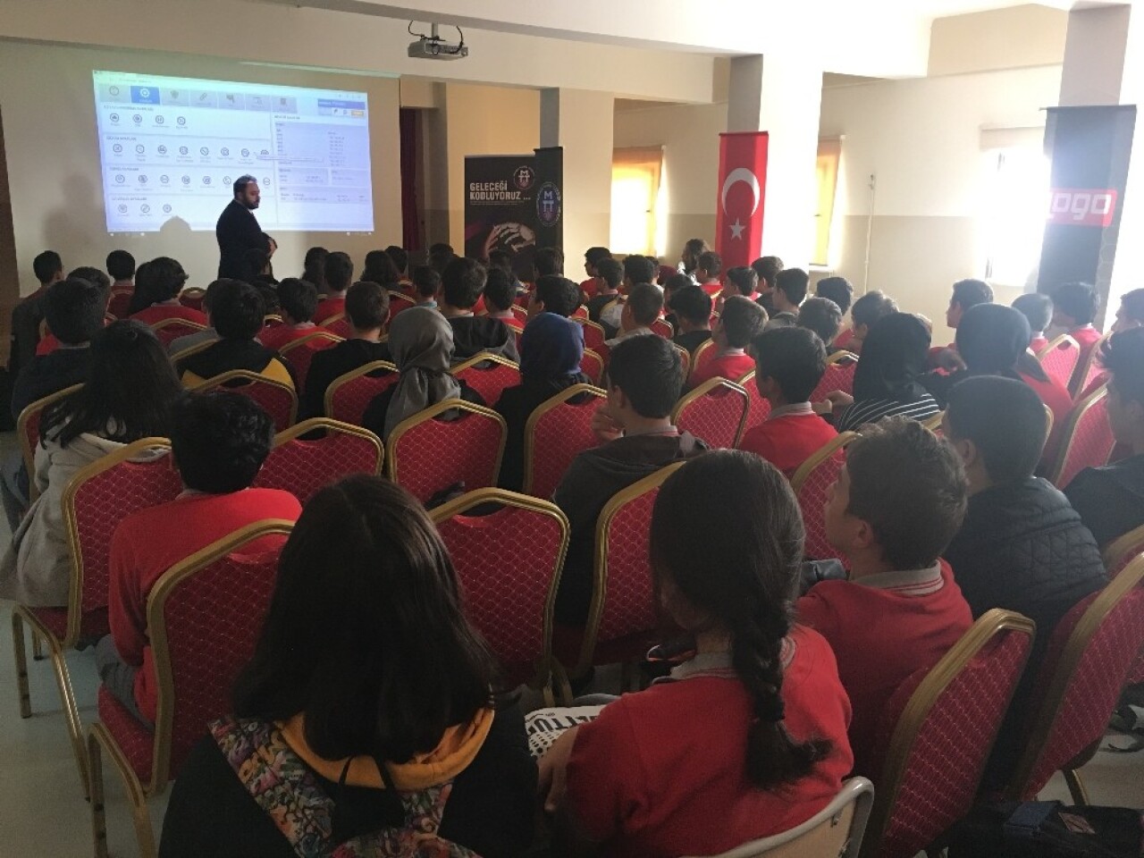 ’Her okula bir siber güvenlik laboratuvarı’ projesi 900 öğrenciye ulaştı