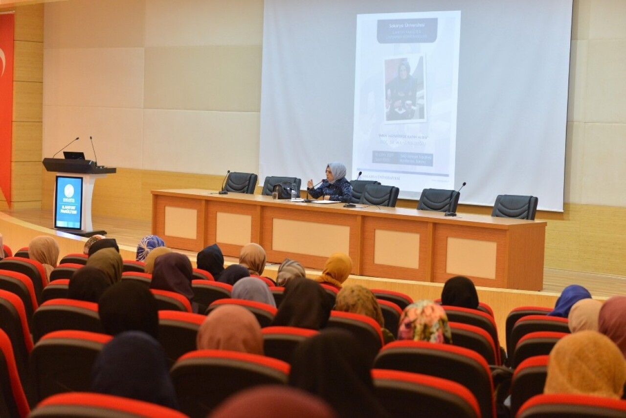 “İmam Matüridi’de Kadın Algısı” başlıklı konferans SAÜ’de verildi