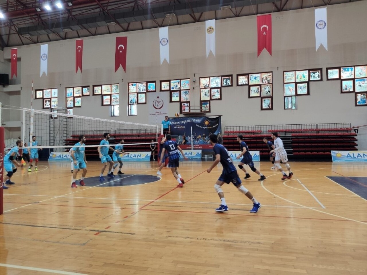 Kağıtspor Voleybol 3’te 3 yaptı