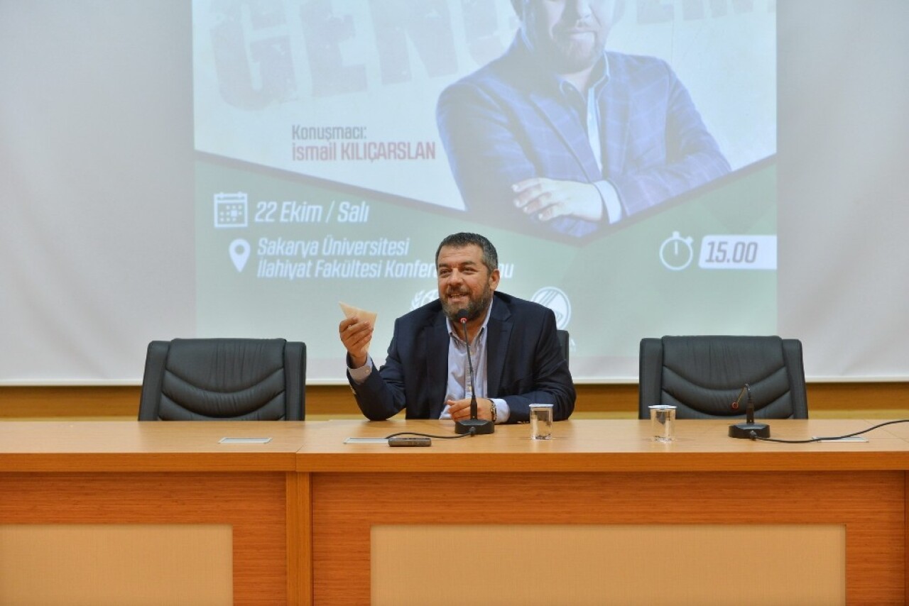 ’Modern Zamanlarda Genç Olmak’ konferansı SAÜ’de düzenlendi